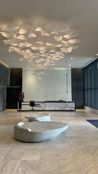 For Sale: $1,495,000 (3 beds, 3 baths, 1660 Square Feet)