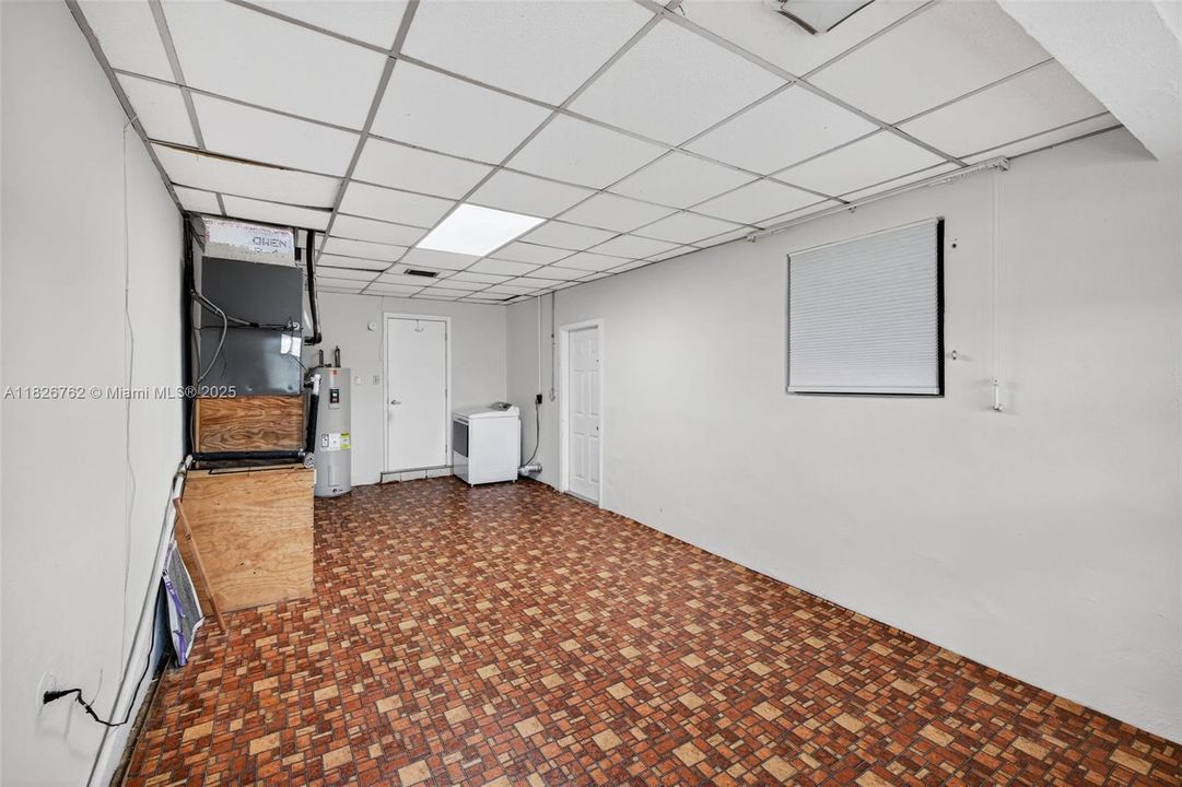 Vendido Recientemente: $575,000 (3 camas, 2 baños, 1714 Pies cuadrados)