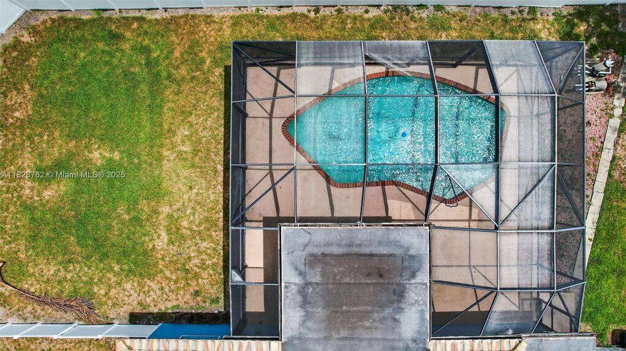 Vendido Recientemente: $575,000 (3 camas, 2 baños, 1714 Pies cuadrados)