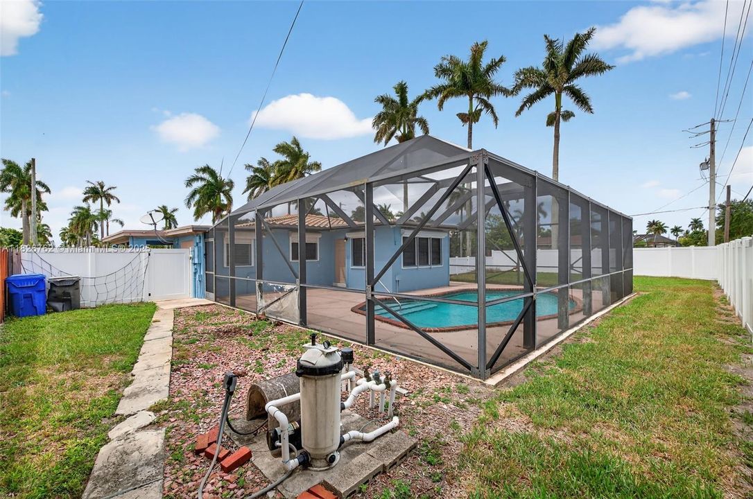 Vendido Recientemente: $575,000 (3 camas, 2 baños, 1714 Pies cuadrados)