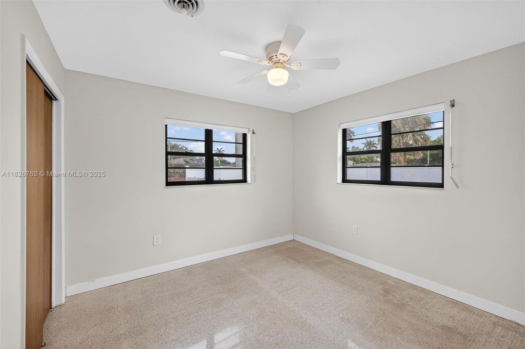 Vendido Recientemente: $575,000 (3 camas, 2 baños, 1714 Pies cuadrados)