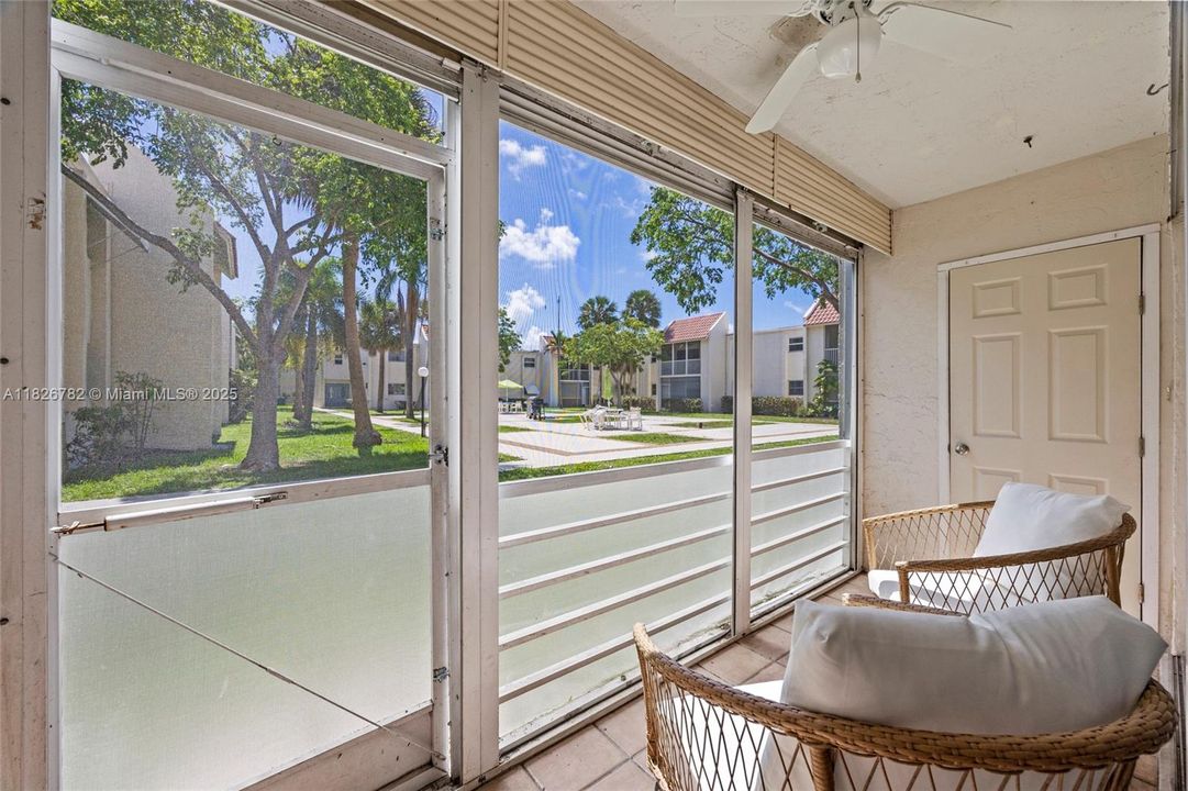 Recently Sold: $210,000 (2 beds, 2 baths, 1000 Square Feet)