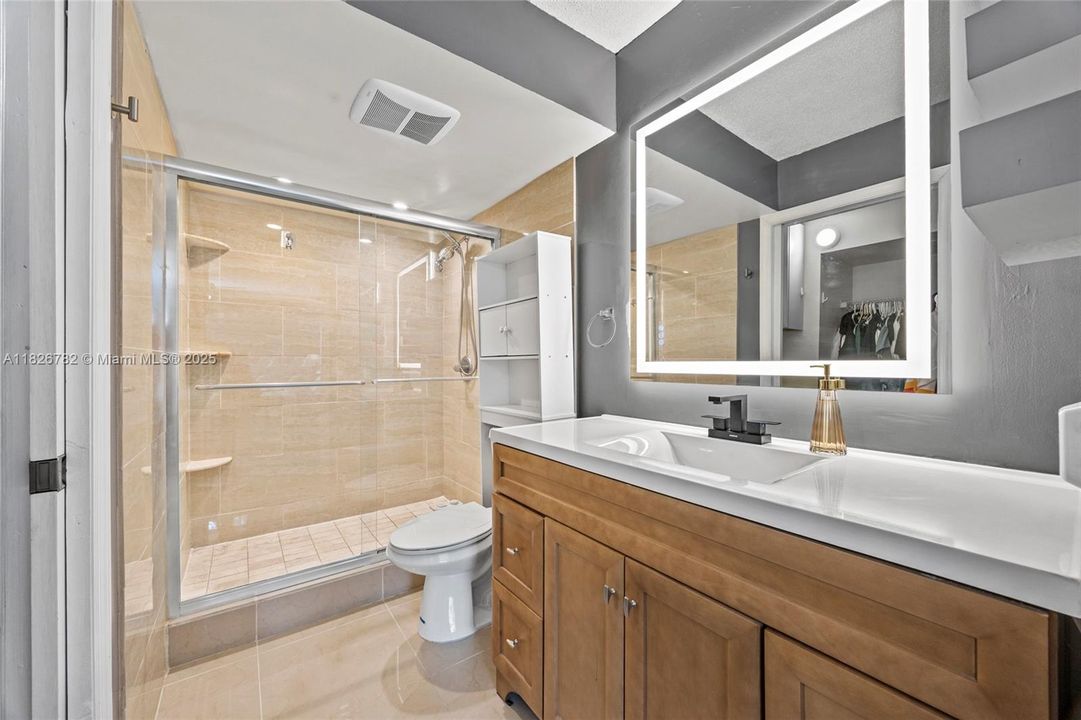 Recently Sold: $210,000 (2 beds, 2 baths, 1000 Square Feet)