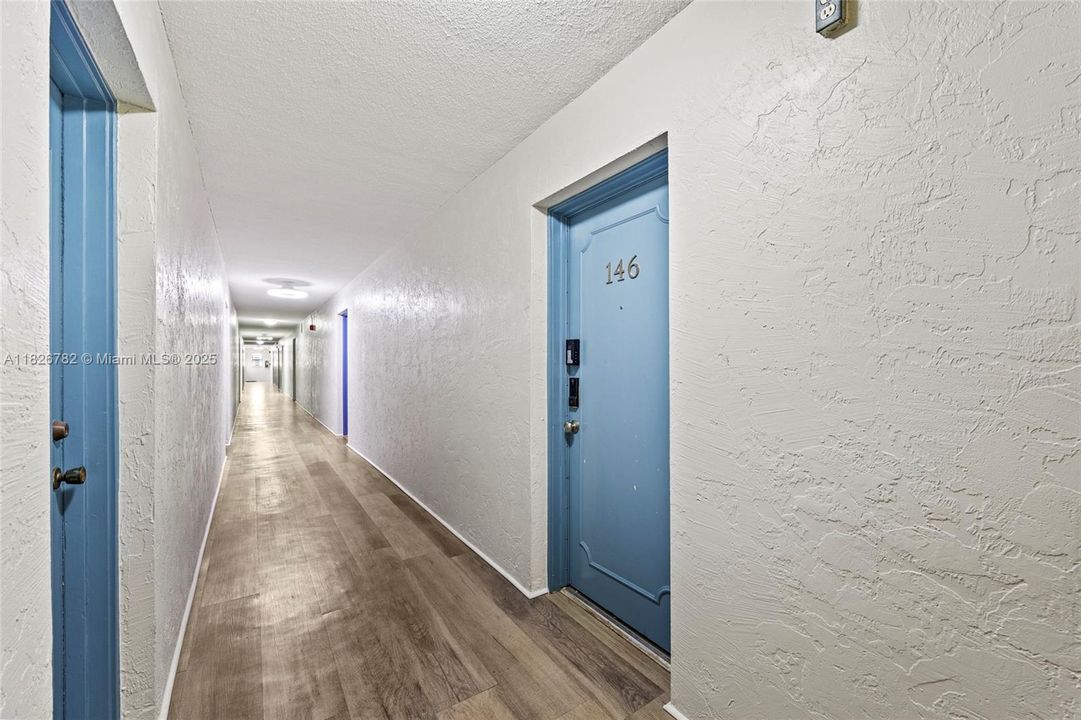 Recently Sold: $210,000 (2 beds, 2 baths, 1000 Square Feet)