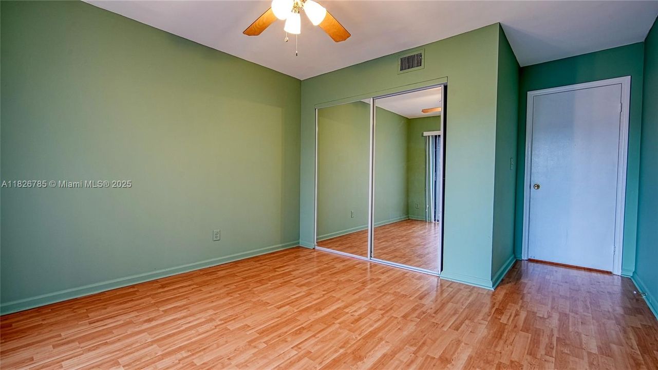 For Sale: $515,000 (3 beds, 2 baths, 2457 Square Feet)