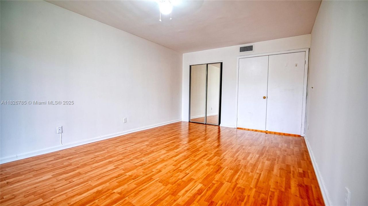 For Sale: $515,000 (3 beds, 2 baths, 2457 Square Feet)