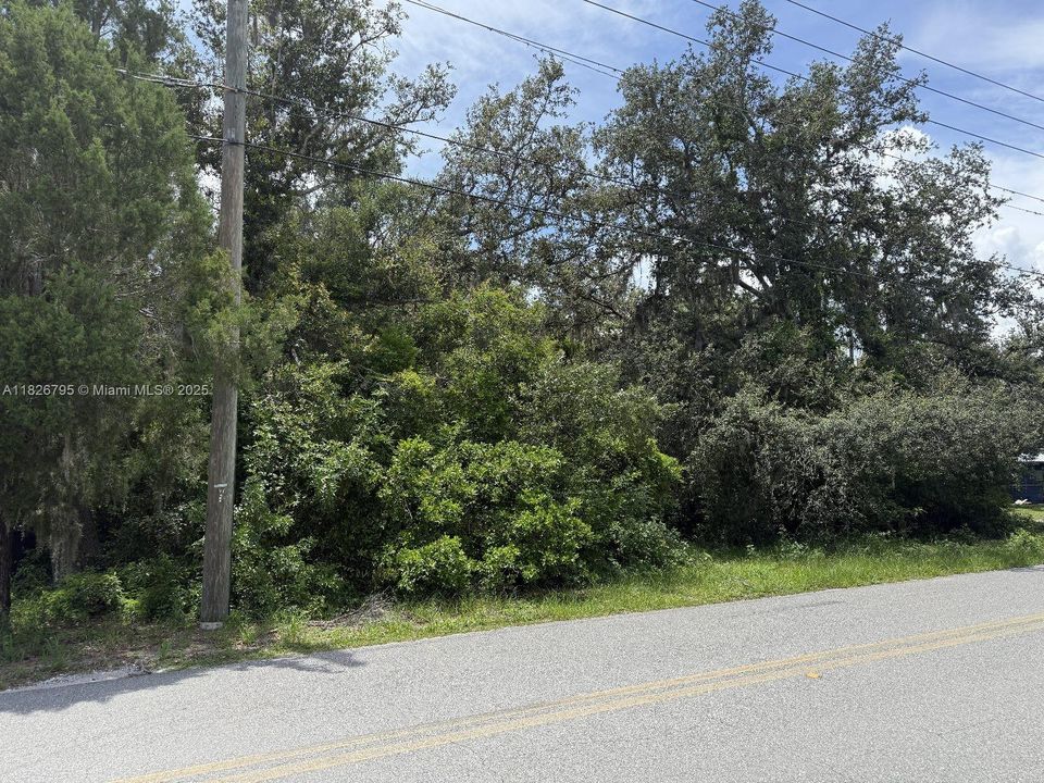 На продажу: $65,000 (0.22 acres)