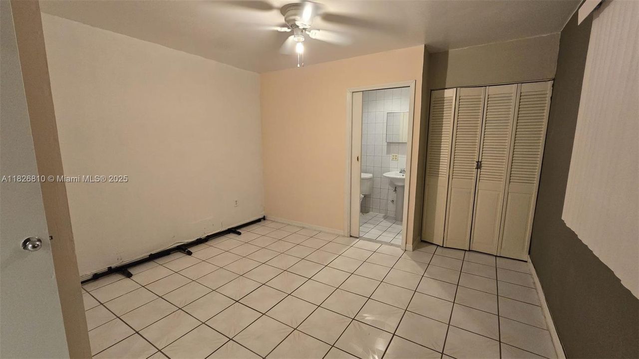 Recently Sold: $660,000 (3 beds, 2 baths, 1286 Square Feet)