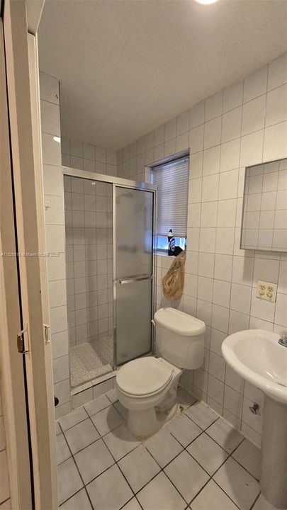 Recently Sold: $660,000 (3 beds, 2 baths, 1286 Square Feet)