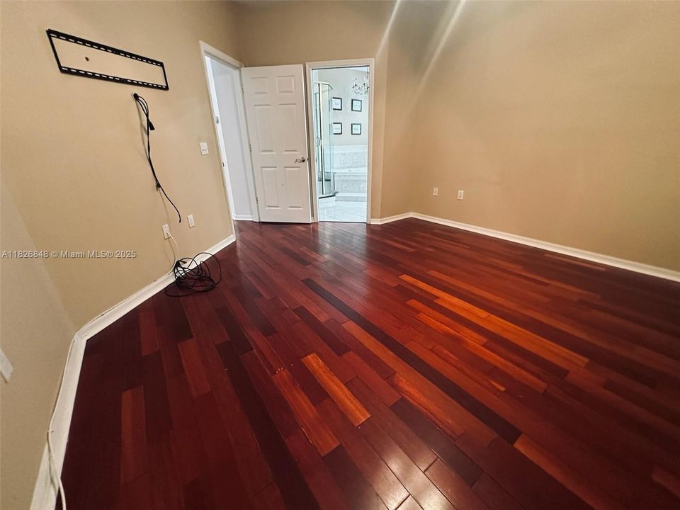 待售: $350,000 (3 贝兹, 2 浴室, 0 平方英尺)