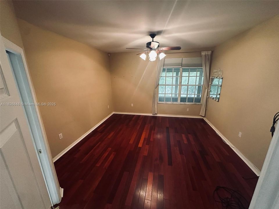 待售: $350,000 (3 贝兹, 2 浴室, 0 平方英尺)