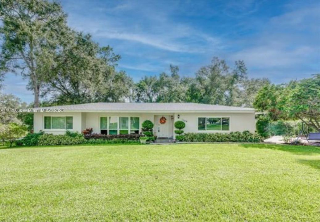 最近售出: $468,500 (3 贝兹, 2 浴室, 0 平方英尺)