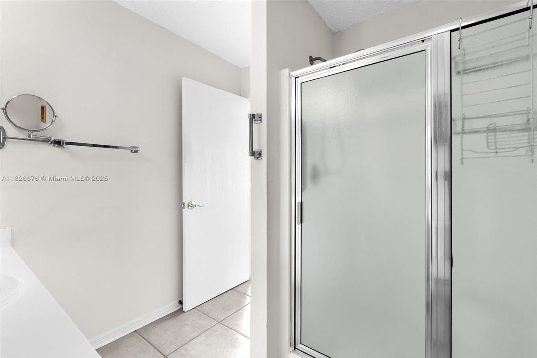 最近售出: $274,900 (2 贝兹, 2 浴室, 1165 平方英尺)