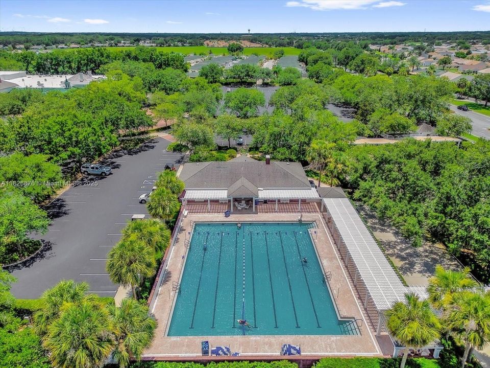 最近售出: $274,900 (2 贝兹, 2 浴室, 1165 平方英尺)