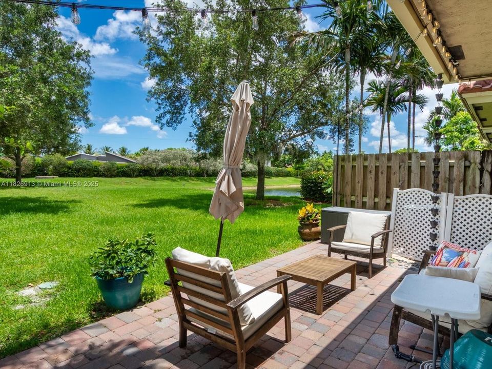 最近售出: $450,000 (3 贝兹, 2 浴室, 1668 平方英尺)