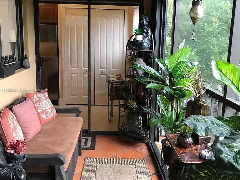 Vendido Recientemente: $375,000 (2 camas, 2 baños, 1090 Pies cuadrados)