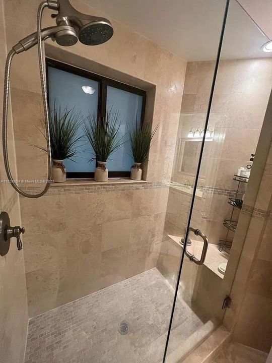 Vendido Recientemente: $375,000 (2 camas, 2 baños, 1090 Pies cuadrados)