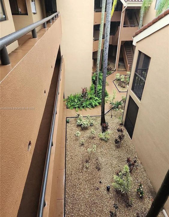 Vendido Recientemente: $375,000 (2 camas, 2 baños, 1090 Pies cuadrados)