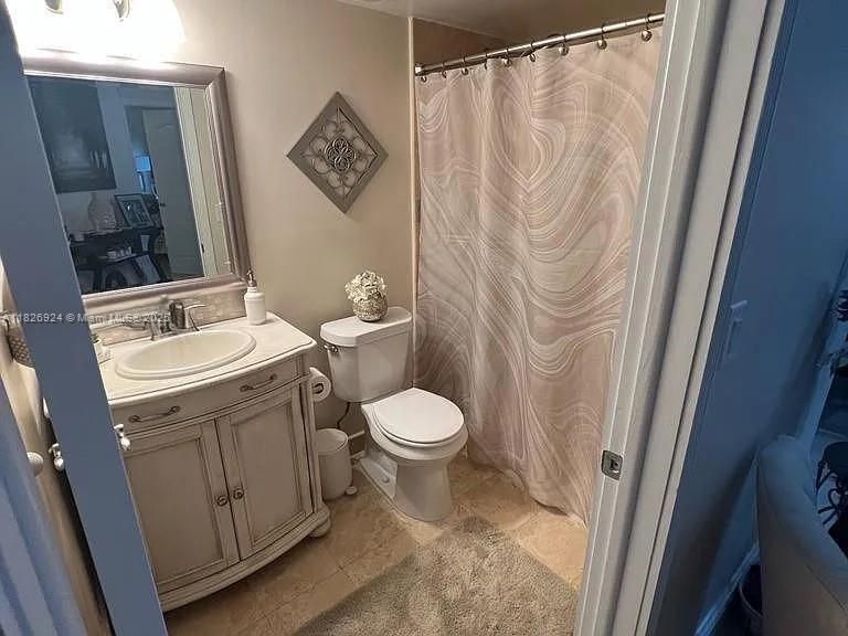 Vendido Recientemente: $375,000 (2 camas, 2 baños, 1090 Pies cuadrados)