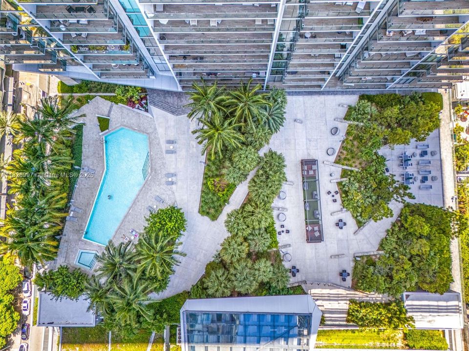 Недавно продано: $760,000 (1 спален, 1 ванн, 994 Квадратных фут)