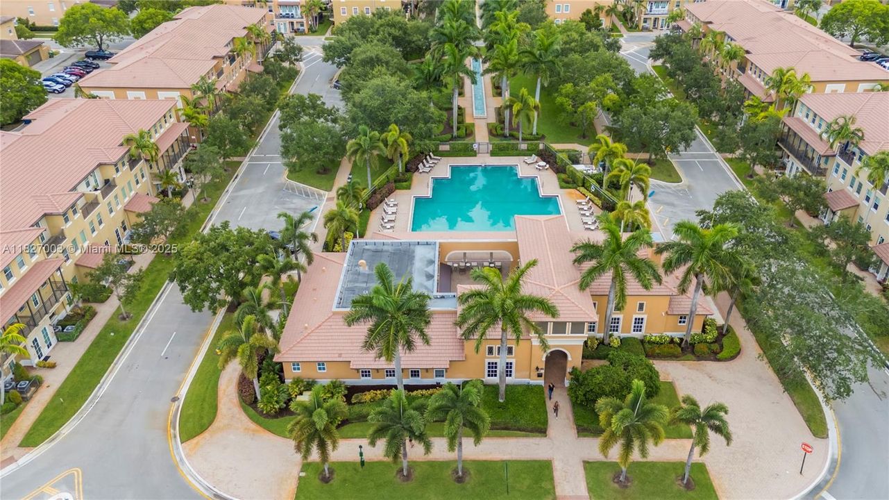 最近售出: $515,000 (3 贝兹, 3 浴室, 1712 平方英尺)