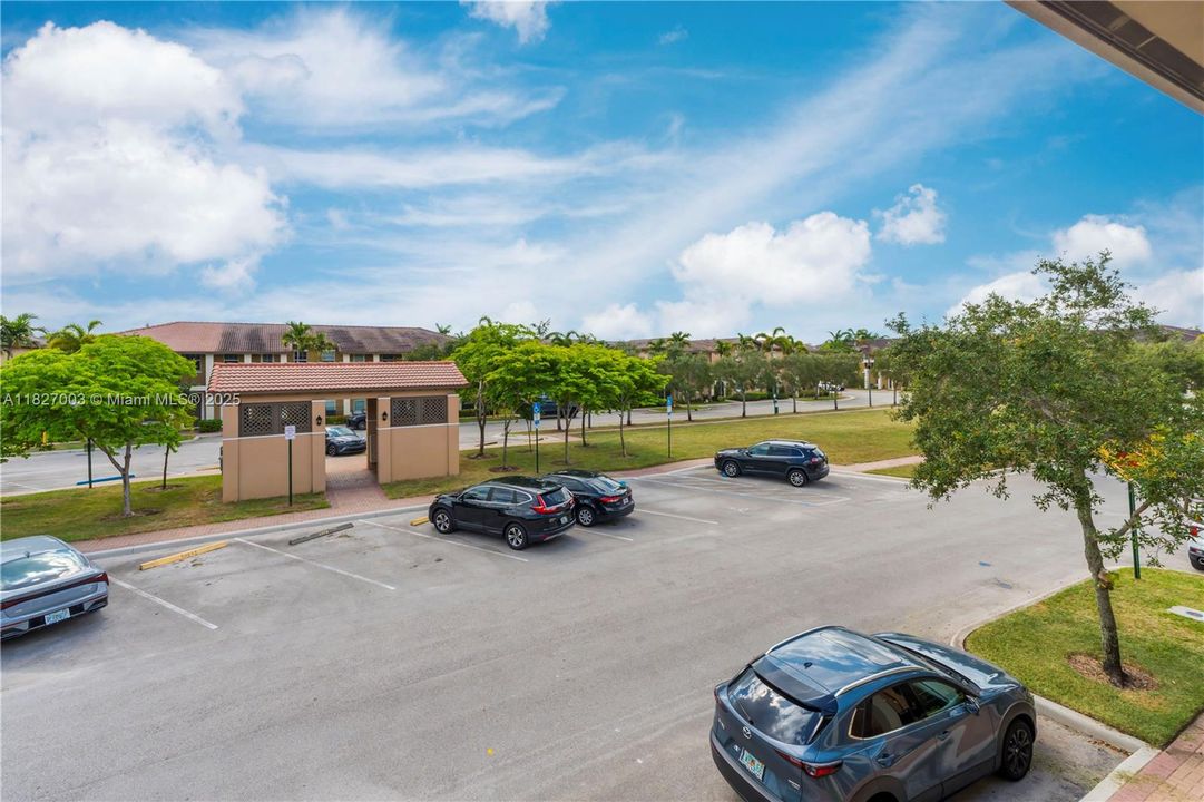 最近售出: $515,000 (3 贝兹, 3 浴室, 1712 平方英尺)