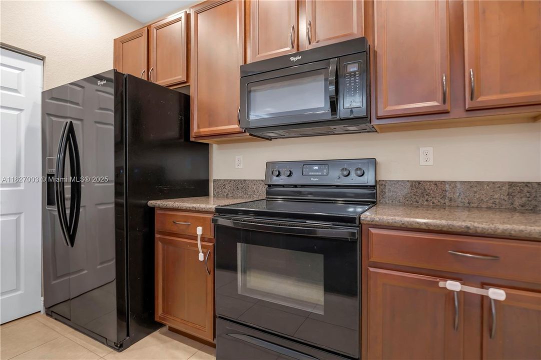 最近售出: $515,000 (3 贝兹, 3 浴室, 1712 平方英尺)