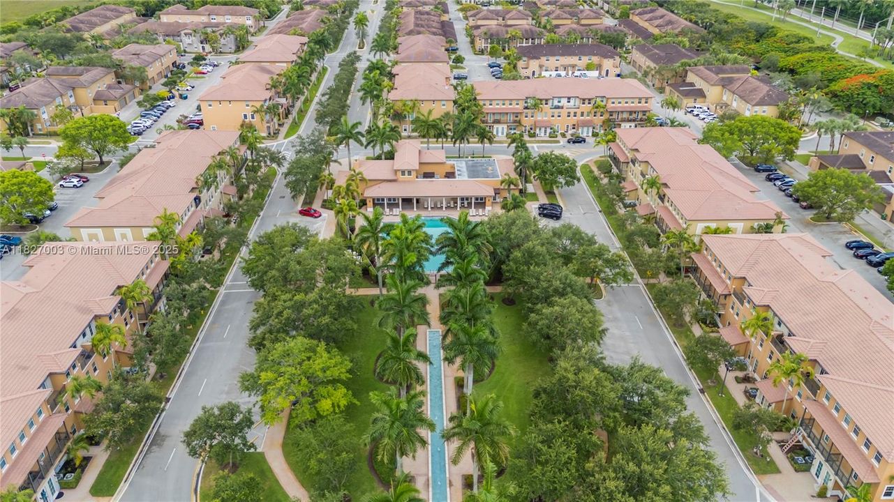 最近售出: $515,000 (3 贝兹, 3 浴室, 1712 平方英尺)