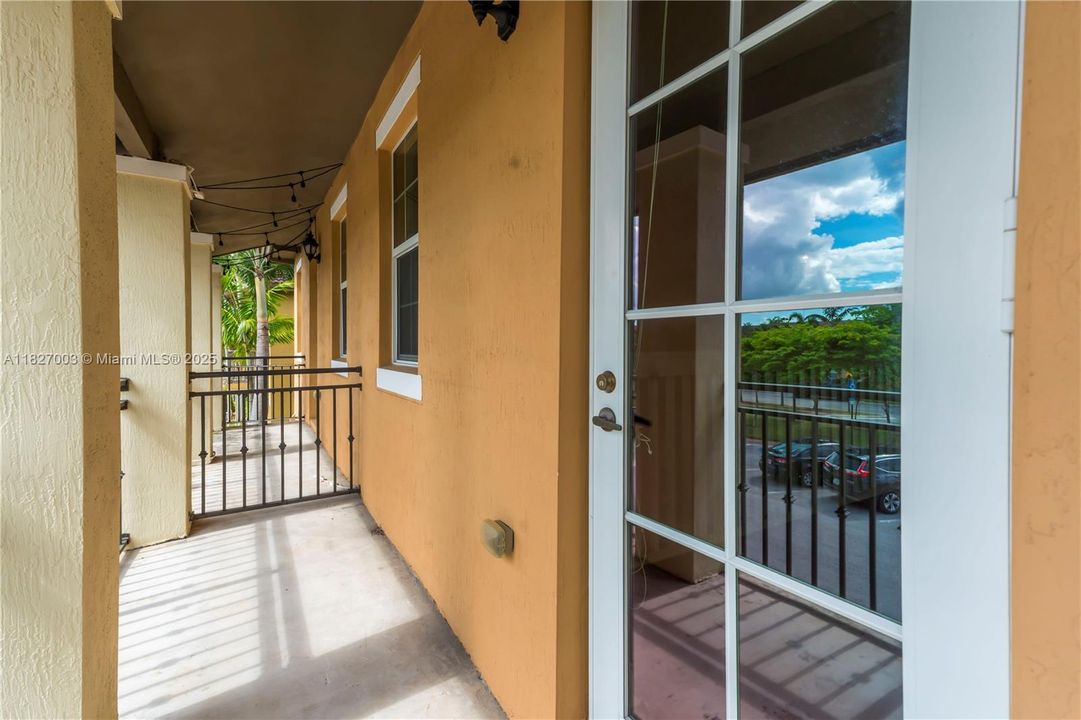 最近售出: $515,000 (3 贝兹, 3 浴室, 1712 平方英尺)