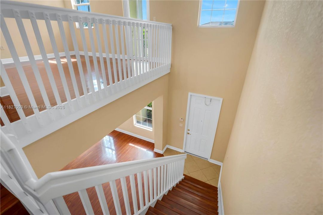 最近售出: $515,000 (3 贝兹, 3 浴室, 1712 平方英尺)