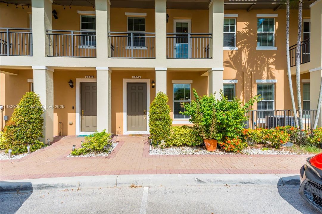 最近售出: $515,000 (3 贝兹, 3 浴室, 1712 平方英尺)