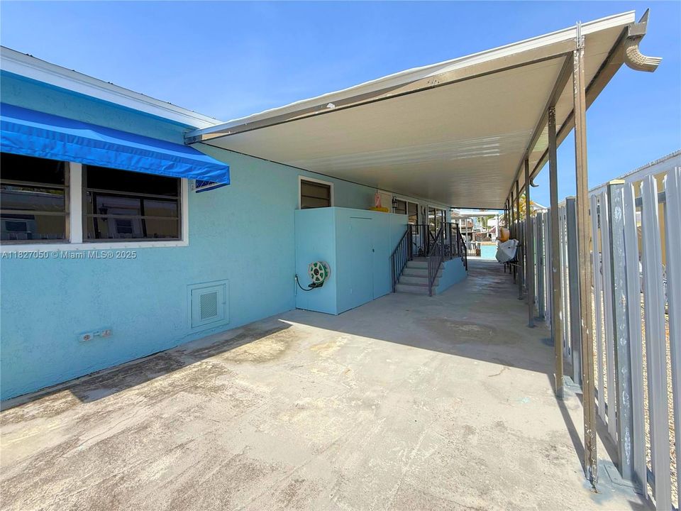 最近售出: $779,900 (3 贝兹, 2 浴室, 1464 平方英尺)