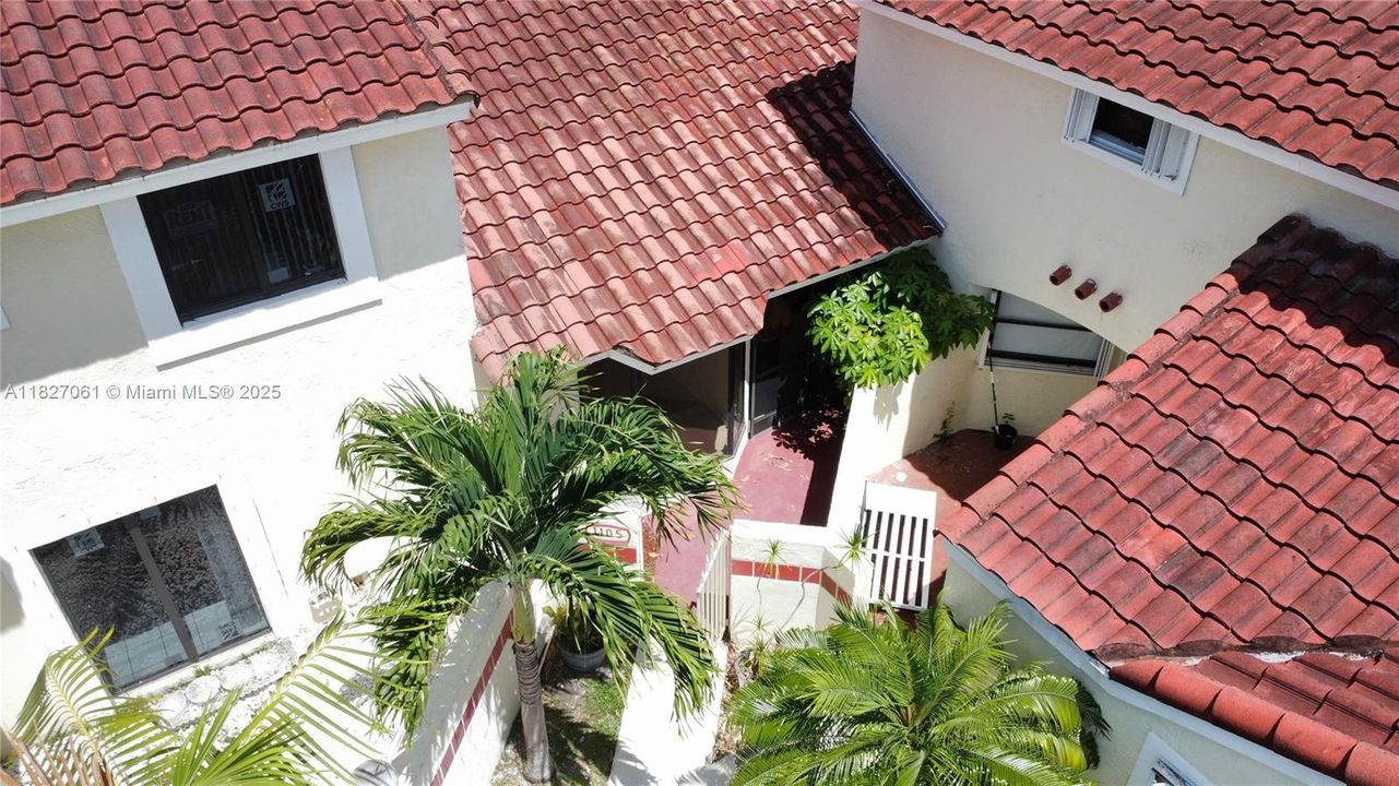 For Sale: $299,000 (3 beds, 2 baths, 1125 Square Feet)