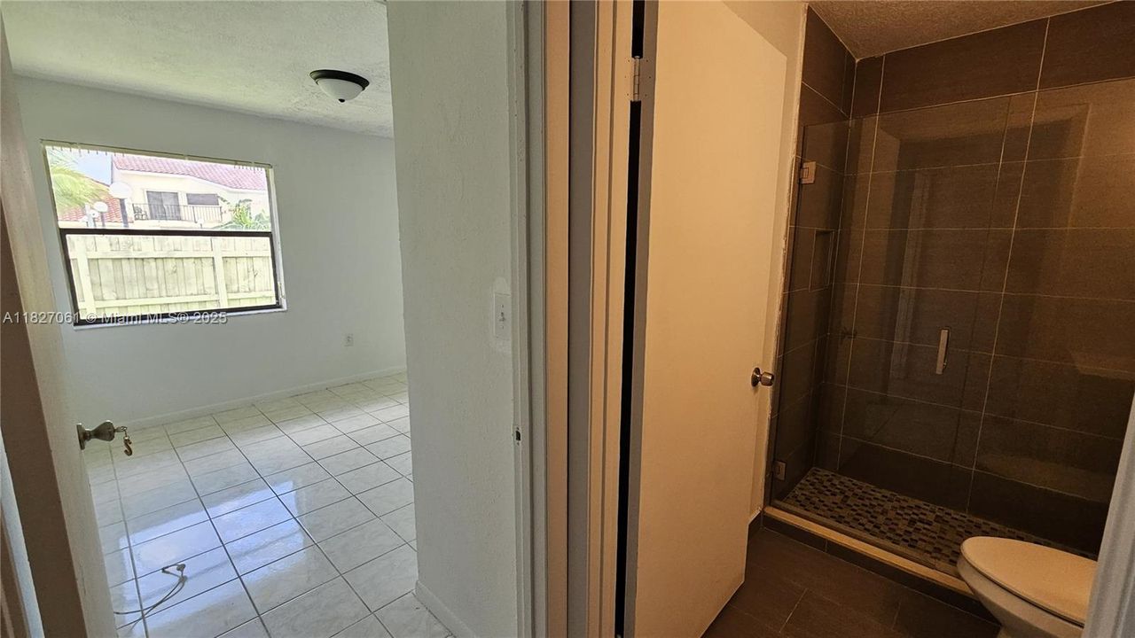 For Sale: $299,000 (3 beds, 2 baths, 1125 Square Feet)