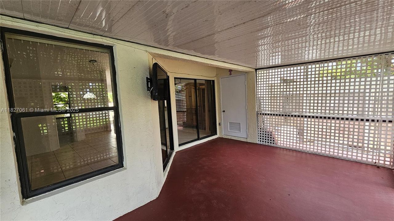 For Sale: $299,000 (3 beds, 2 baths, 1125 Square Feet)