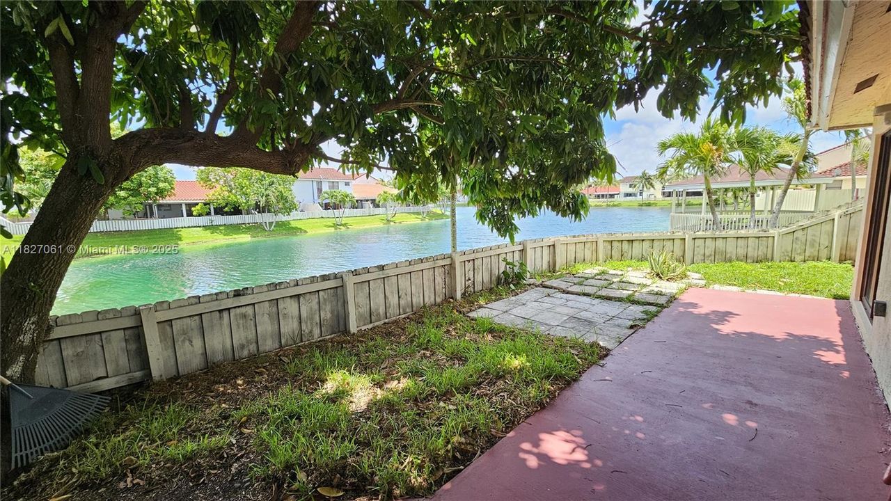 For Sale: $299,000 (3 beds, 2 baths, 1125 Square Feet)