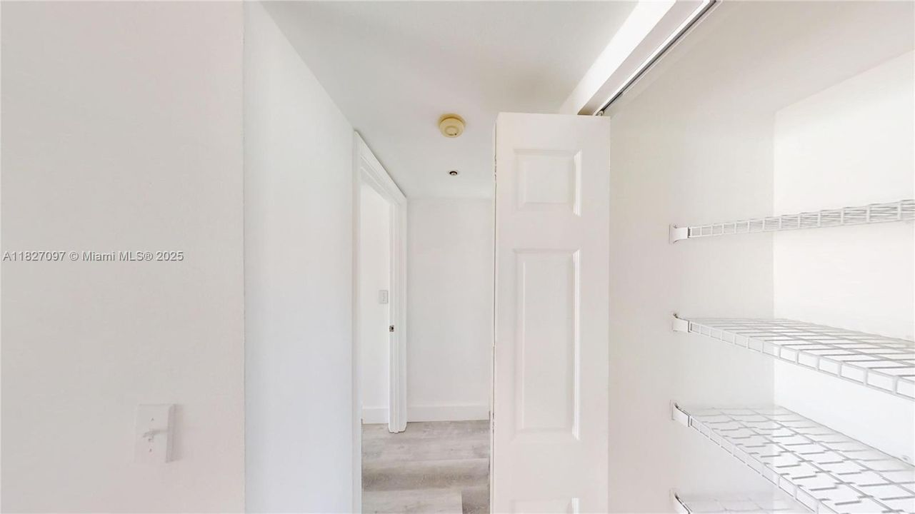 Недавно продано: $785,000 (3 спален, 3 ванн, 1510 Квадратных фут)