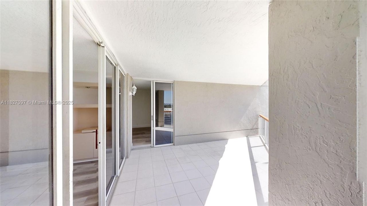 Недавно продано: $785,000 (3 спален, 3 ванн, 1510 Квадратных фут)