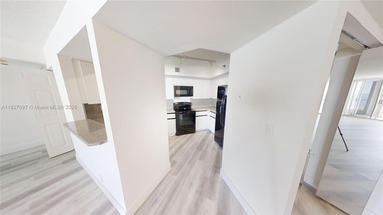 Недавно продано: $785,000 (3 спален, 3 ванн, 1510 Квадратных фут)