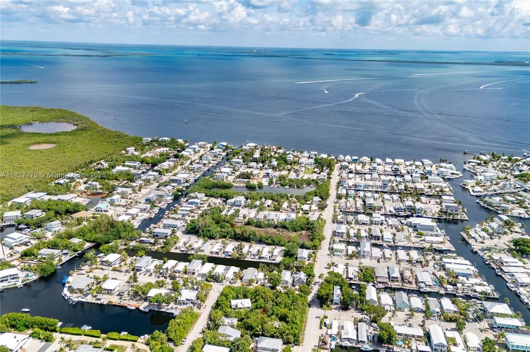 待售: $685,000 (2 贝兹, 1 浴室, 729 平方英尺)