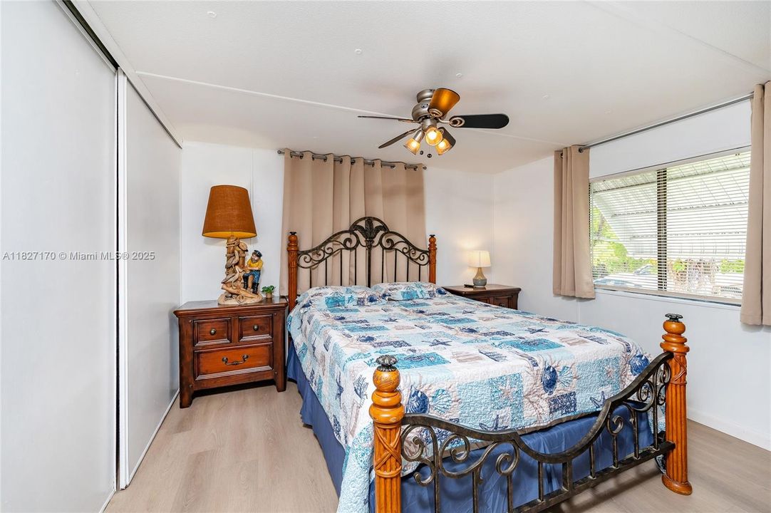 待售: $685,000 (2 贝兹, 1 浴室, 729 平方英尺)