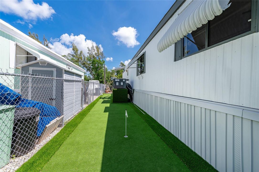 待售: $685,000 (2 贝兹, 1 浴室, 729 平方英尺)