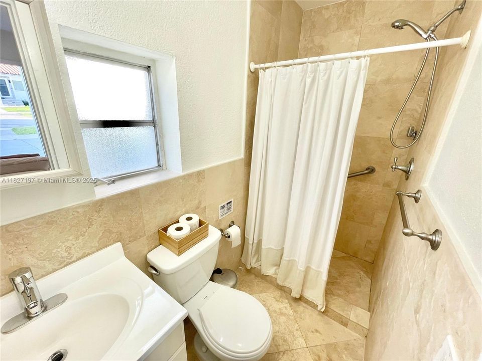 На продажу: $989,000 (4 спален, 3 ванн, 1397 Квадратных фут)
