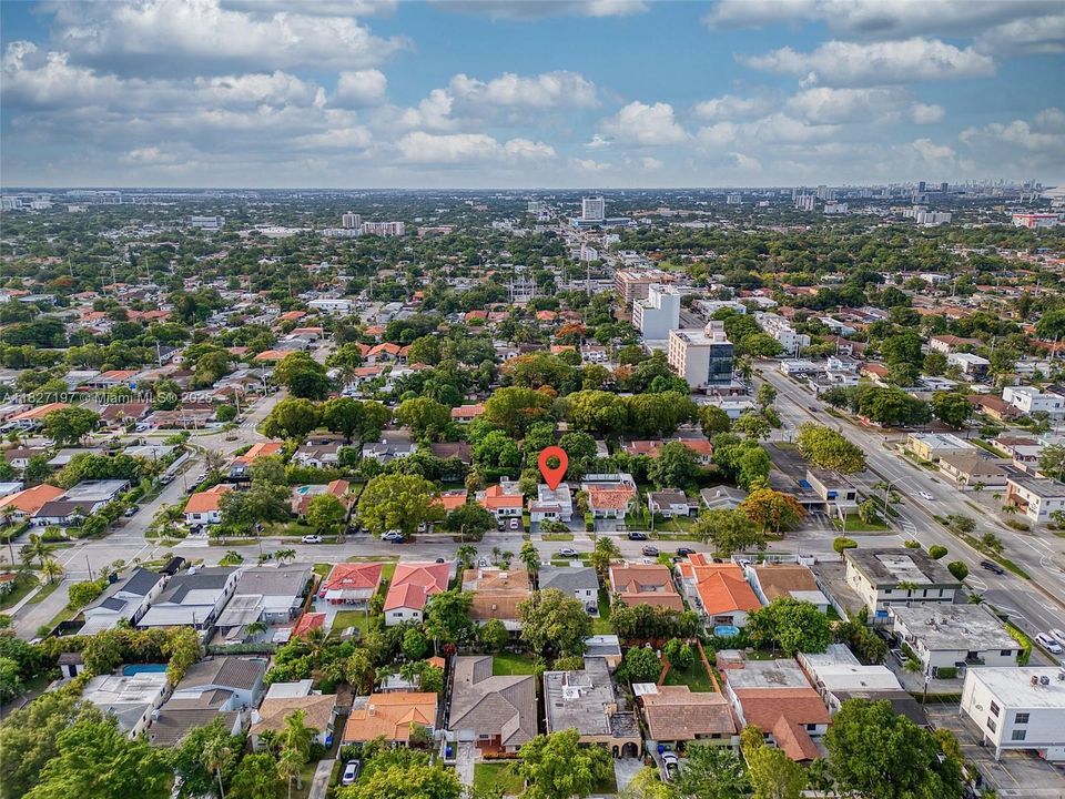 Недавно продано: $920,000 (4 спален, 3 ванн, 1397 Квадратных фут)