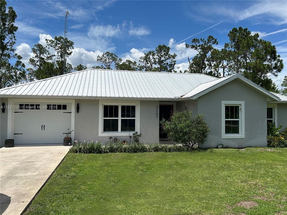 Recently Sold: $269,000 (3 beds, 2 baths, 1111 Square Feet)