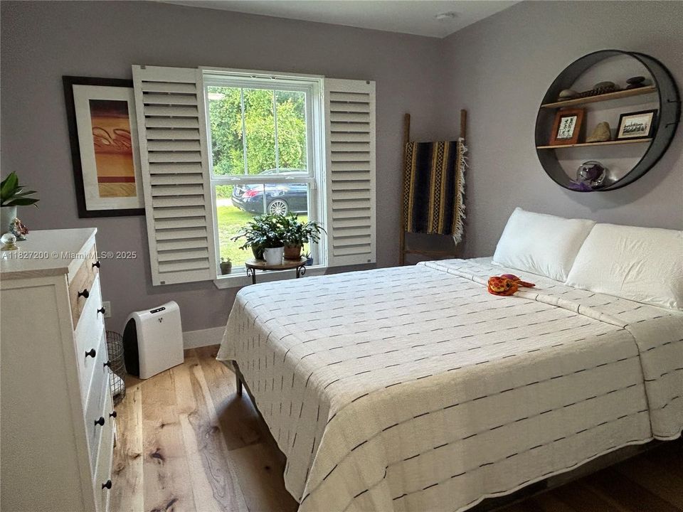 Recently Sold: $269,000 (3 beds, 2 baths, 1111 Square Feet)