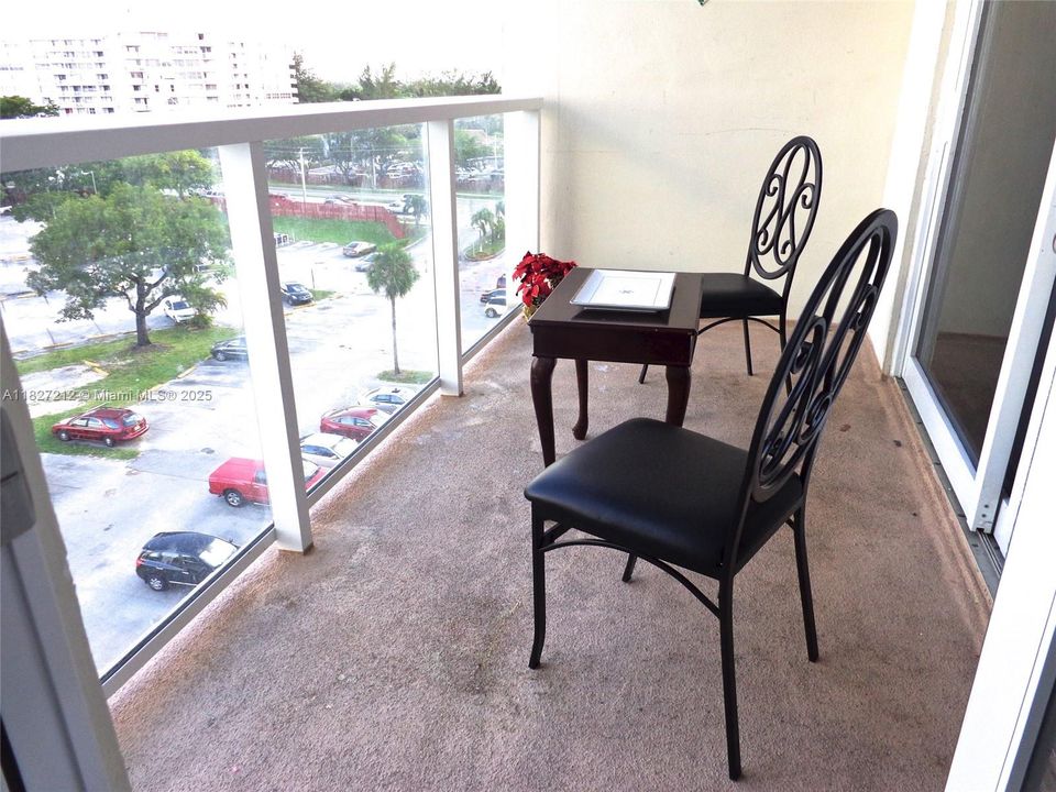 Active With Contract: $109,000 (1 beds, 1 baths, 801 Square Feet)