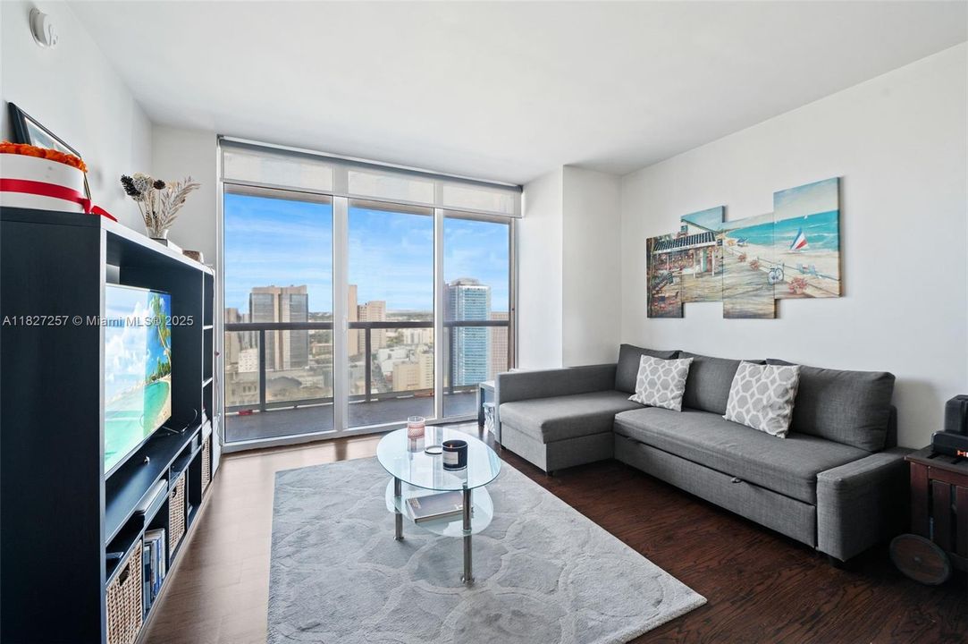 En Venta: $475,000 (1 camas, 1 baños, 845 Pies cuadrados)