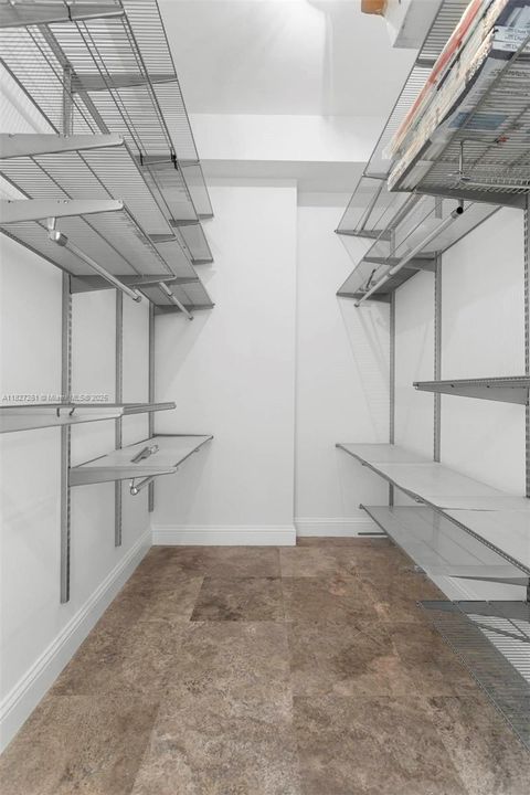 Недавно продано: $595,000 (2 спален, 2 ванн, 1312 Квадратных фут)