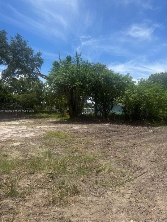 En Venta: $78,000 (0.05 acres)